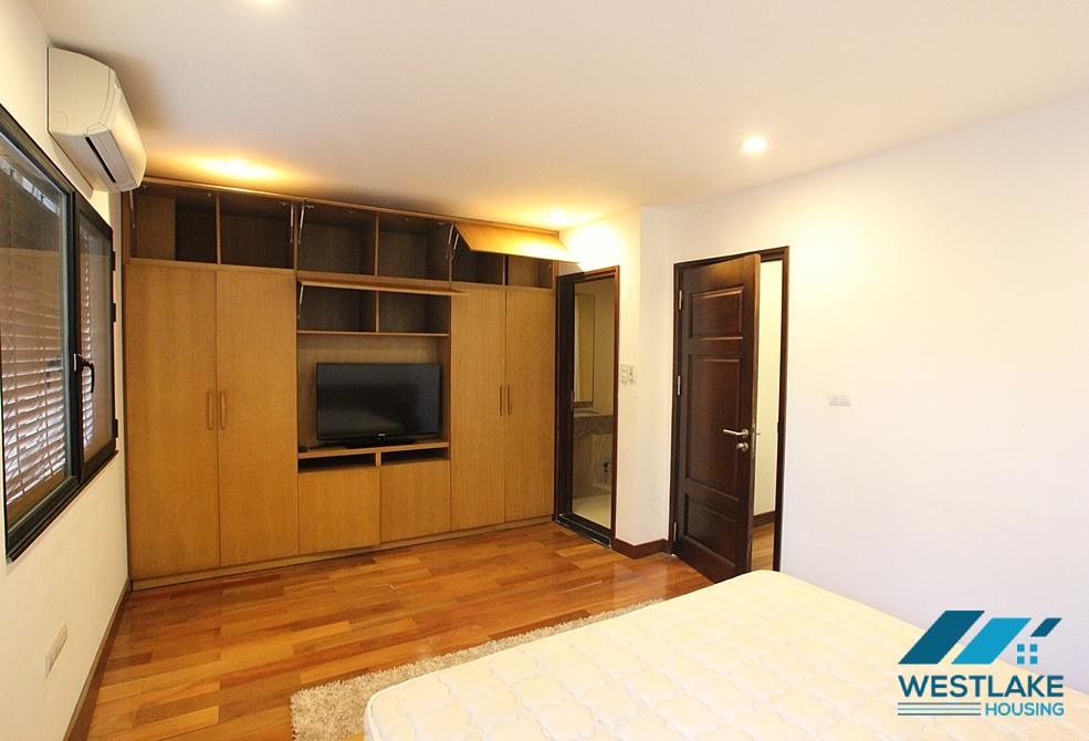 Nice 02 bedrooms apartment for rent in Truc Bach area, Ba Dinh, Ha Noi