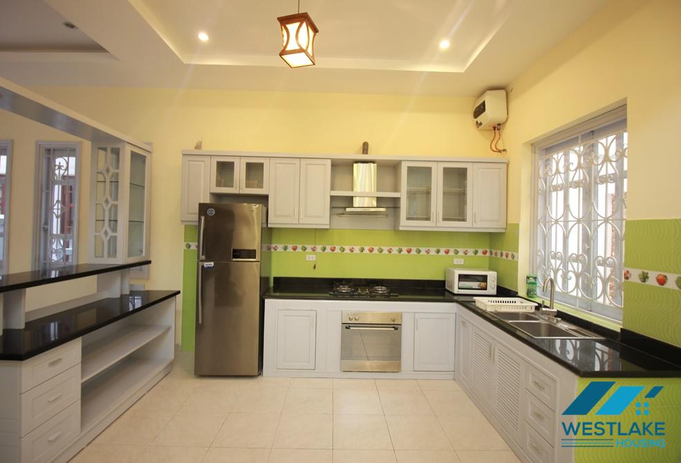 A good 4 bedroom house for rent in Tay Ho, Ha Noi