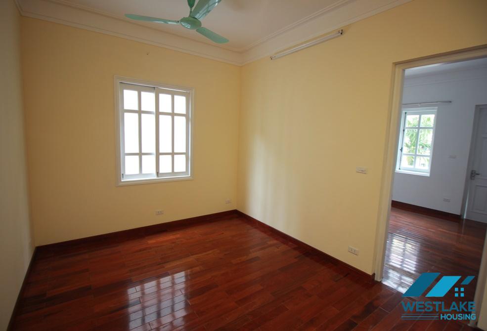 A good 4 bedroom house for rent in Tay Ho, Ha Noi