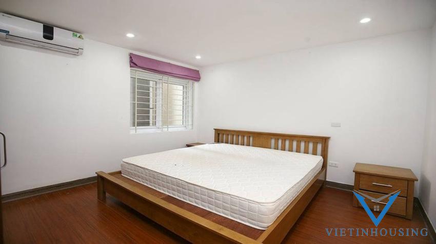 Cho Thuê Căn Hộ Duplex Có Sân Vườn 3 Phòng Ngủ Tại Đặng Thai Mai ,Tây Hồ