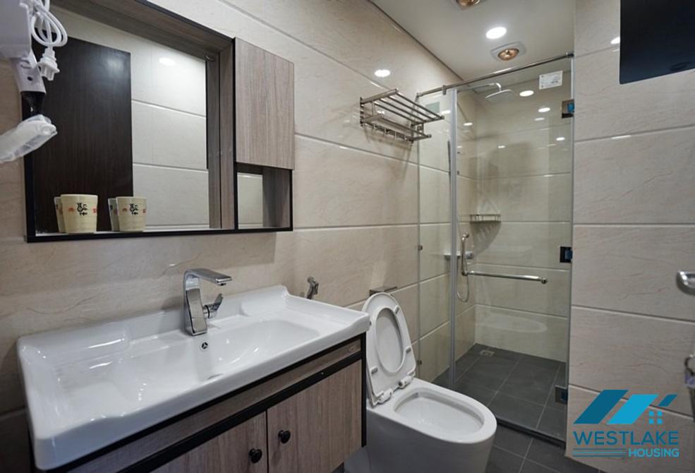 A spacious 02 bedrooms apartment on high floor in Truc Bach area, Ba Dinh, Ha Noi for rent
