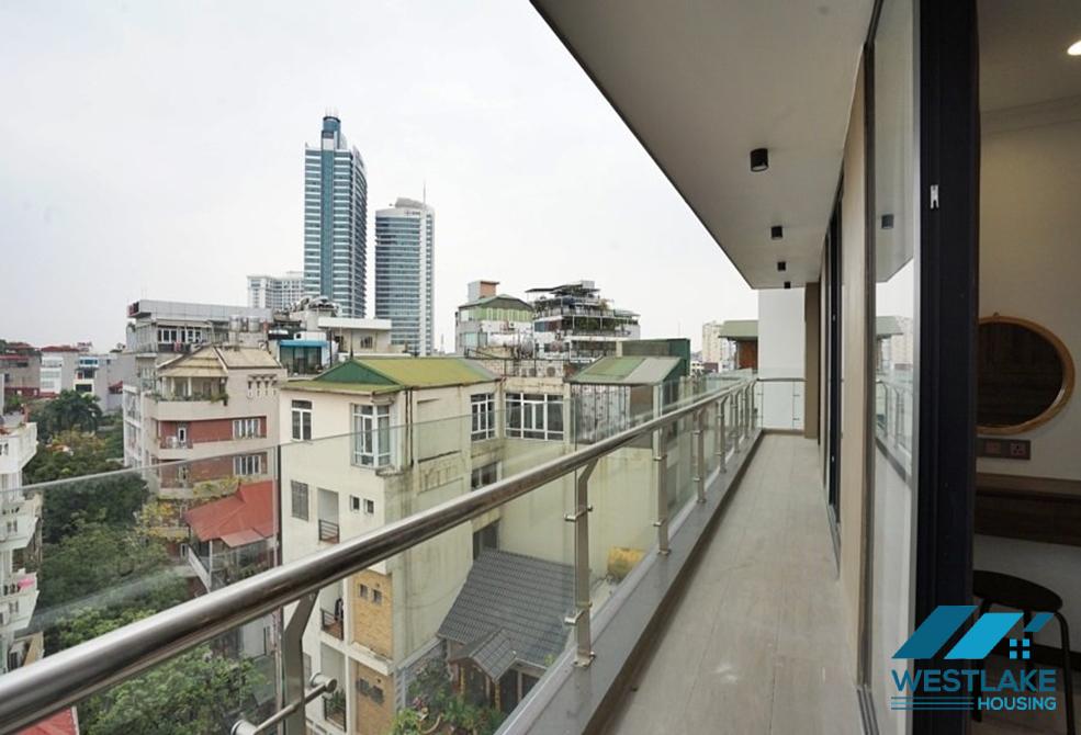 A spacious 02 bedrooms apartment on high floor in Truc Bach area, Ba Dinh, Ha Noi for rent