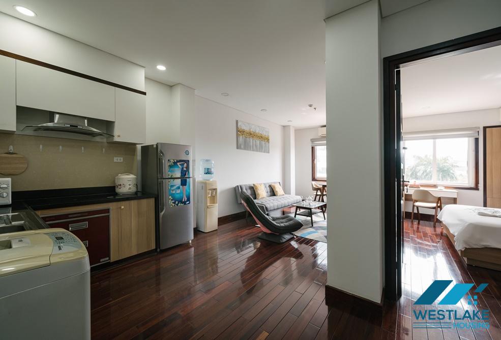 A pretty 2 bedrooms apartment for rent on Kim Ma street, Ba Dinh, Ha Noi