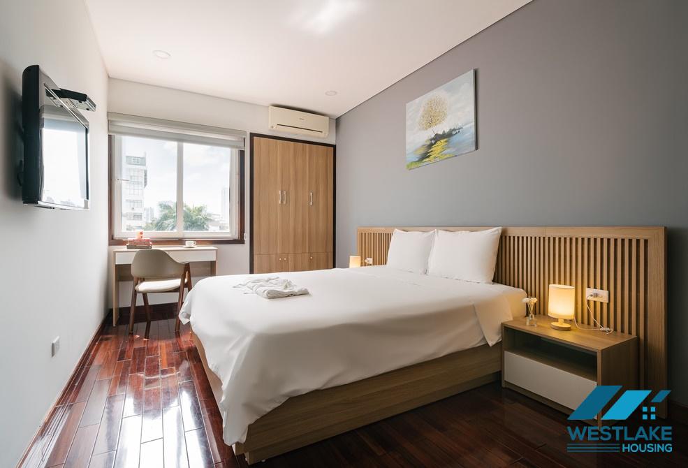 A pretty 2 bedrooms apartment for rent on Kim Ma street, Ba Dinh, Ha Noi