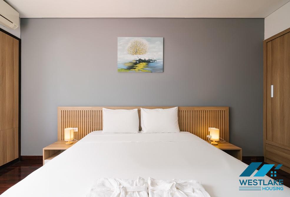 A pretty 2 bedrooms apartment for rent on Kim Ma street, Ba Dinh, Ha Noi