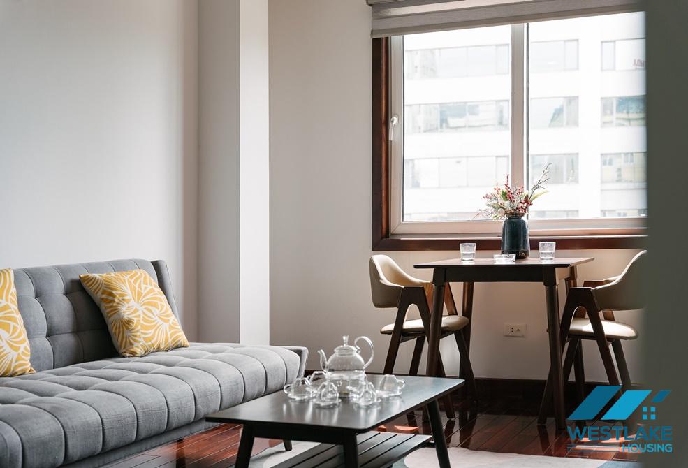 A pretty 2 bedrooms apartment for rent on Kim Ma street, Ba Dinh, Ha Noi