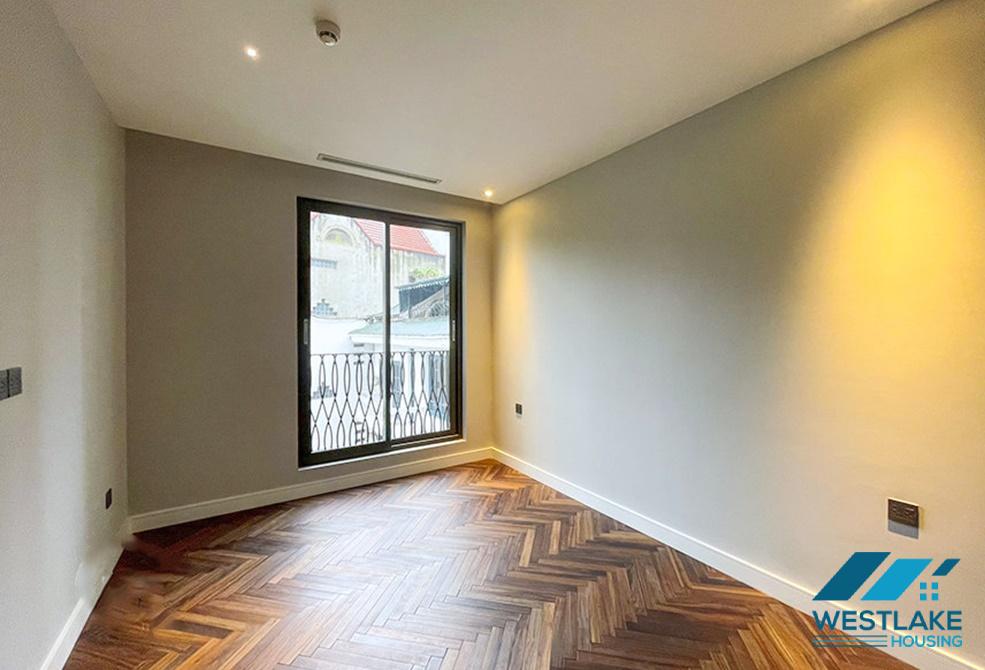 A brand new and modern 3 bedroom apartment for rent in Tay Ho, Ha Noi