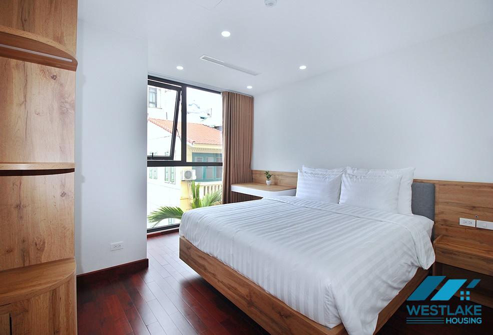 Brand new and modern 02 bedrooms apartment for rent on Nhat Chieu Street, Tay Ho, Ha Noi