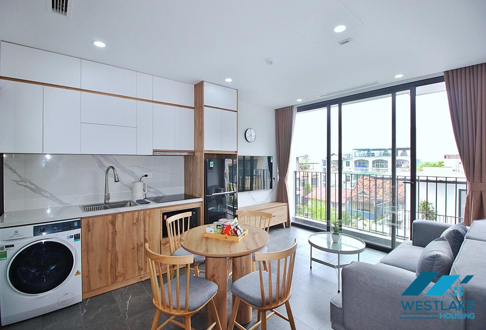 Brand new and modern 02 bedrooms apartment for rent on Nhat Chieu Street, Tay Ho, Ha Noi