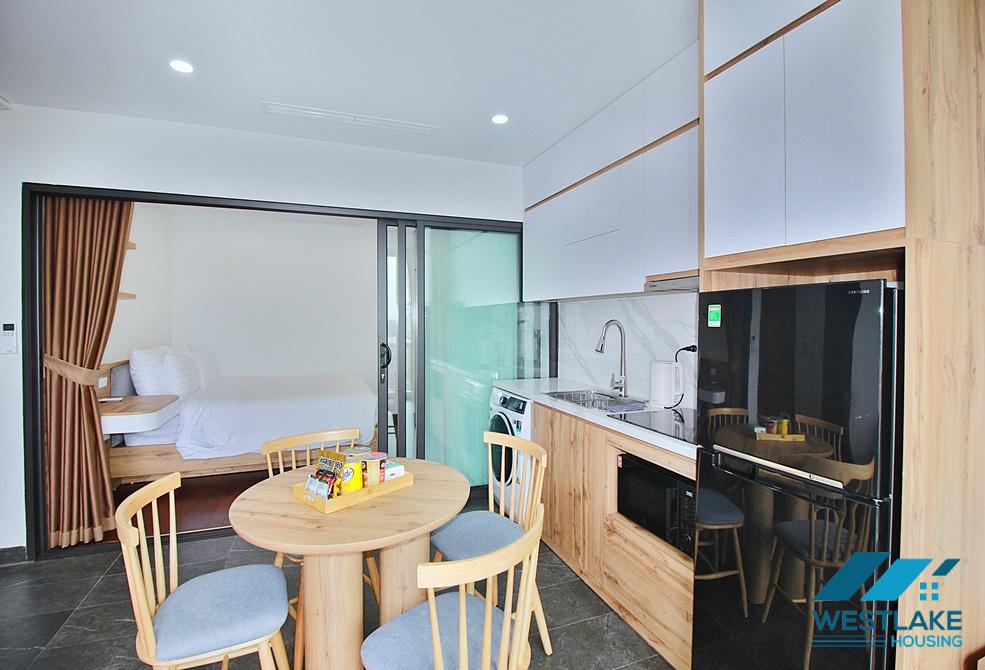 Brand new and modern 02 bedrooms apartment for rent on Nhat Chieu Street, Tay Ho, Ha Noi