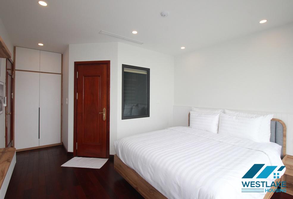 Beautiful 02 bedrooms apartment with amazing lake view for rent in Tay Ho, Ha Noi