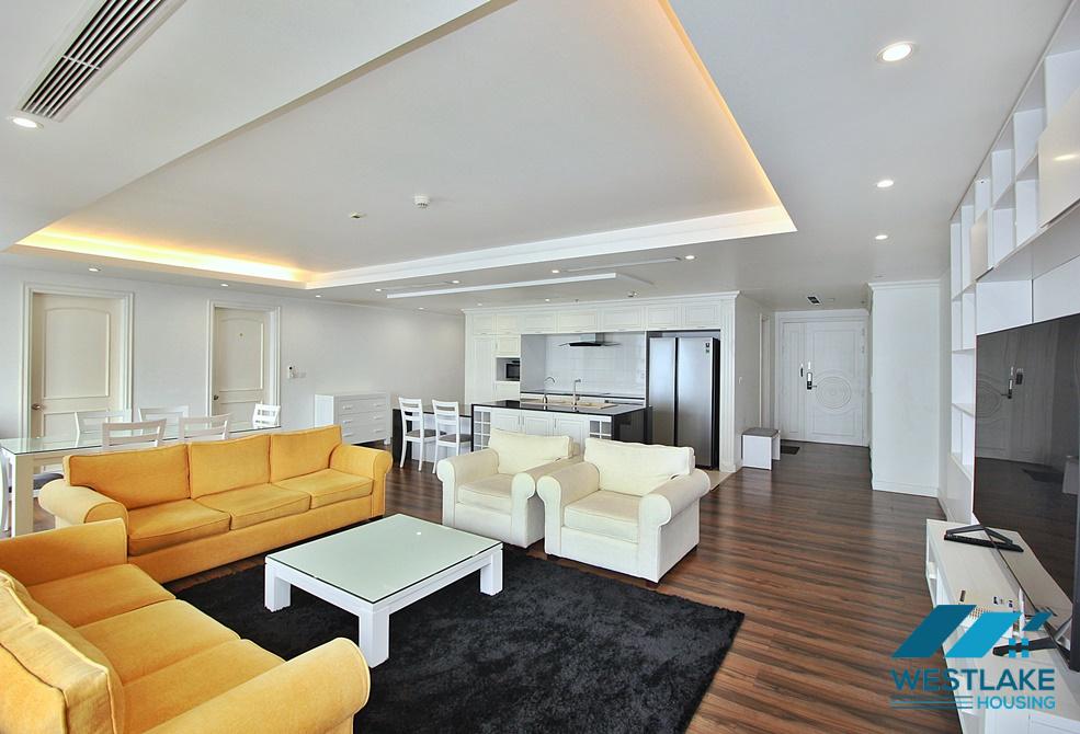 Căn hộ 4 phòng ngủ tuyệt đẹp cho thuê tại D'Leroi Soleil, Xuân Diệu, Tây Hồ