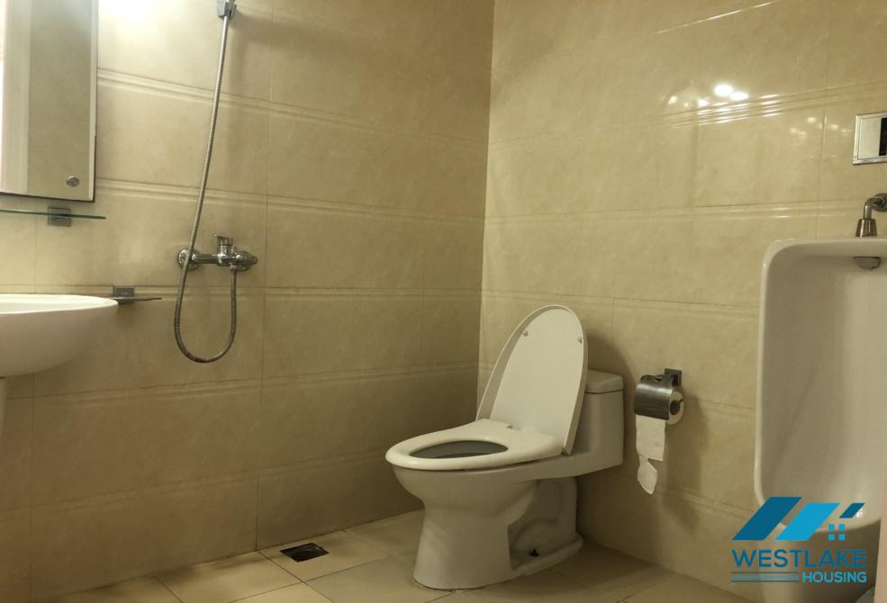 Biệt thự mới đẹp, căn góc, có sân rộng cho thuê