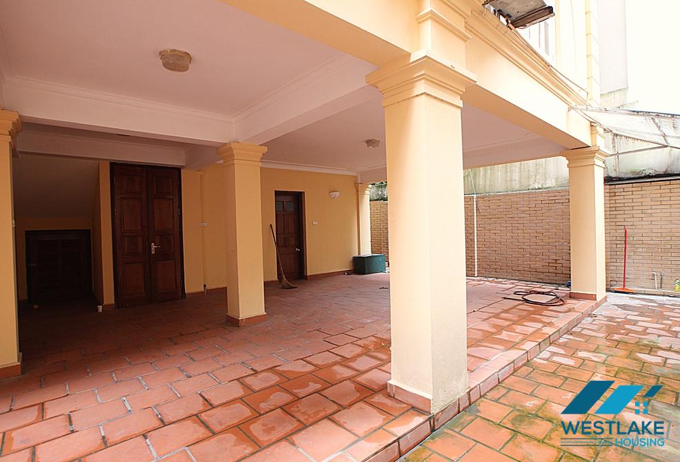 A spacious 4 bedroom house for rent in Tay Ho, Ha Noi