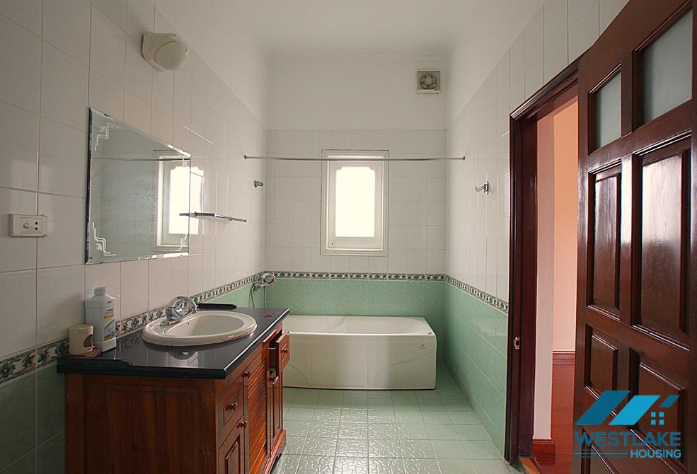 A spacious 4 bedroom house for rent in Tay Ho, Ha Noi