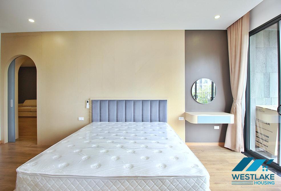 Morden and lake view 1 bedroom apartment for rent in Vu Mien st, Tay Ho