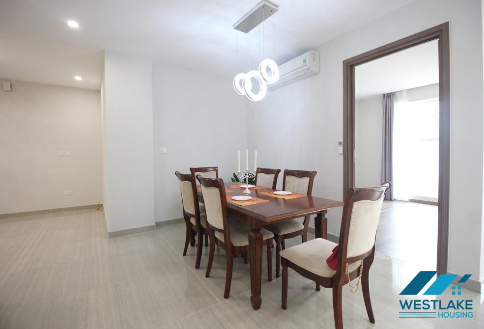 Căn hộ 3 phòng ngủ hoàn toàn mới cho thuê tại Ciputra, Tây Hồ