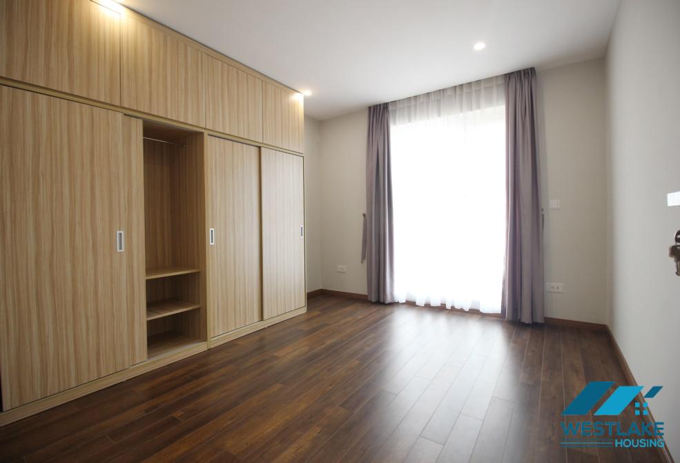 Căn hộ 3 phòng ngủ hoàn toàn mới cho thuê tại Ciputra, Tây Hồ