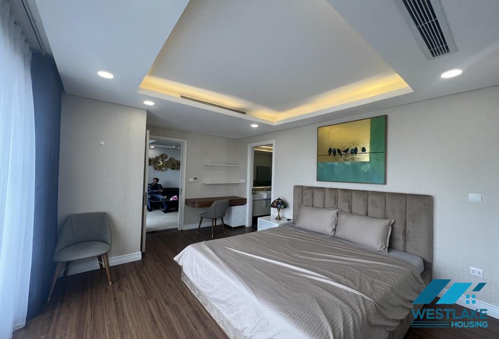 Cho thuê căn hộ 3 phòng ngủ, full nội thất tại Tân Hoàng Minh – 59 Xuân Diệu, Tây Hồ