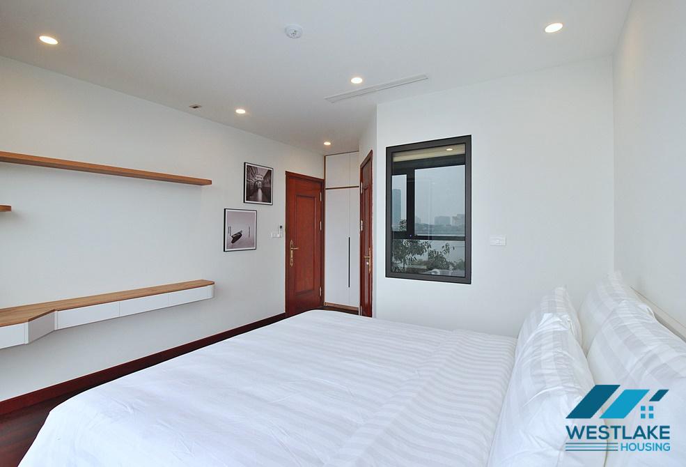 A modern 02 bedrooms apartment for rent on Nhat Chieu Street, Tay Ho, Ha Noi