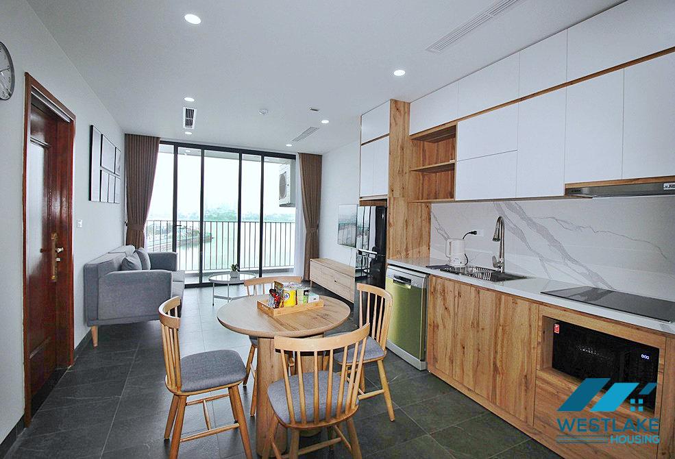 Căn Hộ 2 Phòng Ngủ Hoàn Toàn Mới, Ban Công View Hồ Tuyệt Đẹp Cho Thuê Tại Tây Hồ, Hà Nội