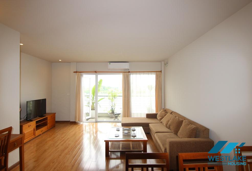 Affordable price 02 bedrooms apartment with West Lake view for rent on Tu Hoa street, Tay Ho, Ha Noi