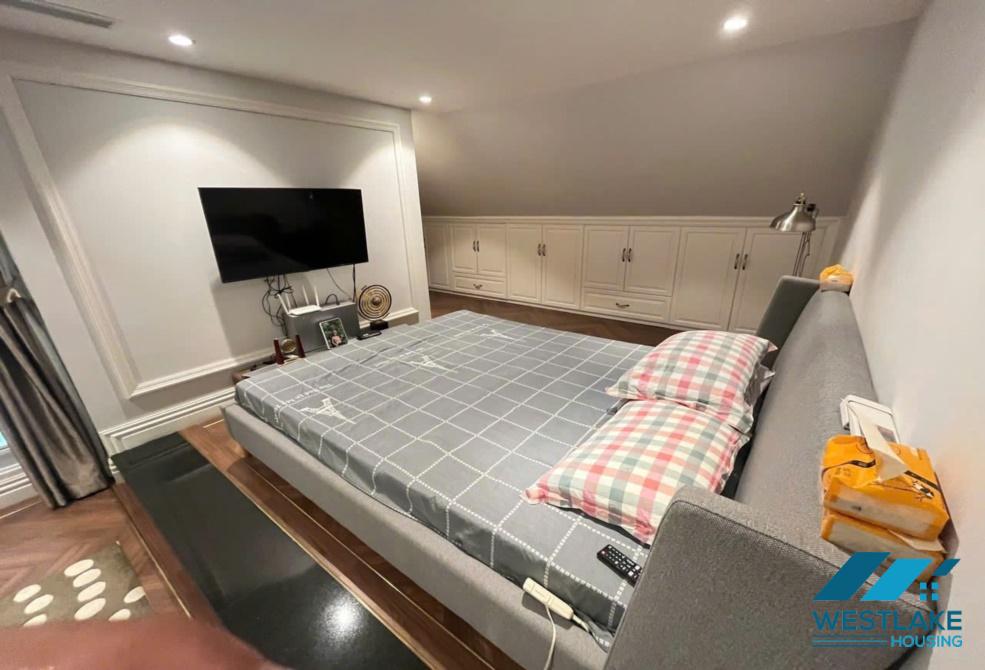 Morden duplex apartment with 4 bedrooms for rent in Ciputra, Tay Ho district, Ha Noi