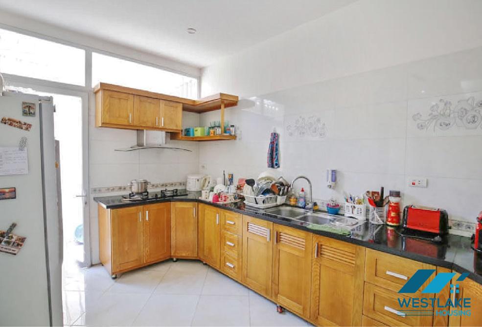 A lovely 5 bedroom house for rent in Tay Ho, Ha Noi