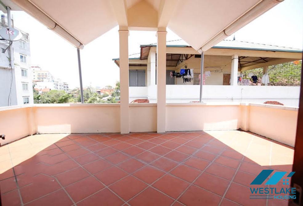 A lovely 5 bedroom house for rent in Tay Ho, Ha Noi