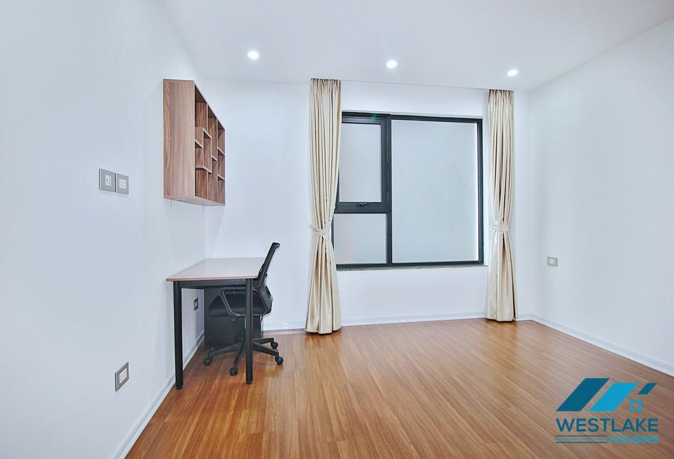 Căn Hộ Dịch Vụ Cao Cấp 4 Phòng Ngủ, Rộng Thoáng Sáng Cho Thuê Tại Tây Hồ, Hà Nội