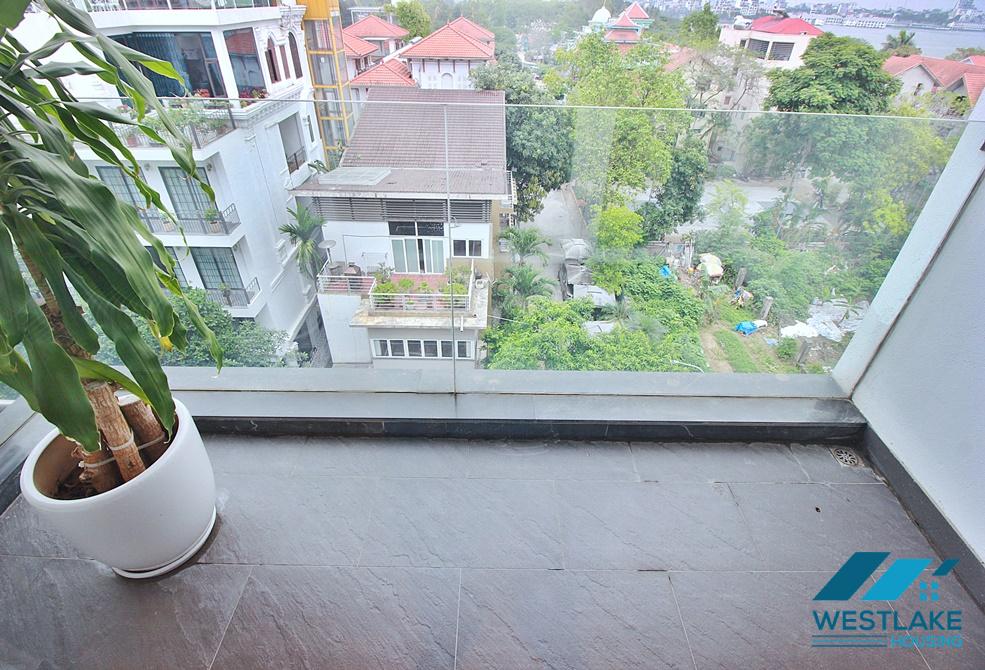 Căn Hộ 4 Phòng Ngủ Rộng, Thoáng Sáng Ở Vị trí Đẹp Cho Thuê Tại Khu Vực Tây Hồ, Hà Nội