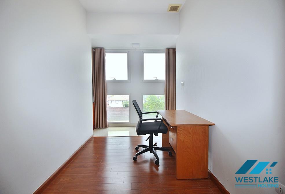 Căn Hộ 4 Phòng Ngủ Rộng, Thoáng Sáng Ở Vị trí Đẹp Cho Thuê Tại Khu Vực Tây Hồ, Hà Nội