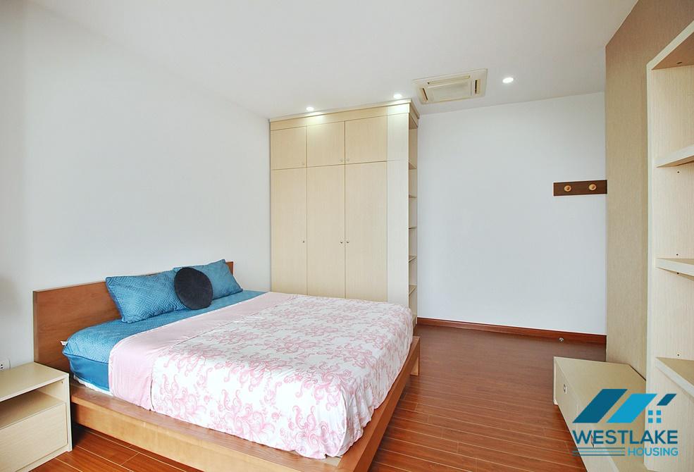 Căn Hộ 4 Phòng Ngủ Rộng, Thoáng Sáng Ở Vị trí Đẹp Cho Thuê Tại Khu Vực Tây Hồ, Hà Nội