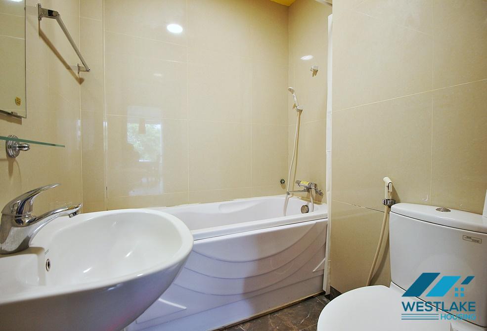 Căn Hộ 2 Phòng Ngủ Rộng Đẹp, Cho Thuê Tại Phố Quảng Khánh Tây Hồ, Hà Nội