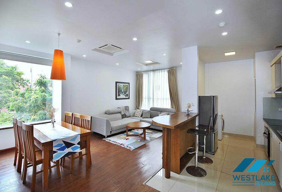 Căn Hộ 2 Phòng Ngủ Rộng Đẹp, Cho Thuê Tại Phố Quảng Khánh Tây Hồ, Hà Nội