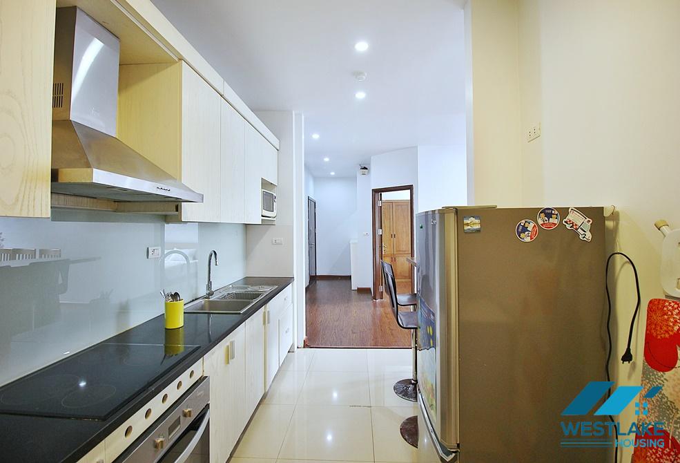 Căn Hộ 2 Phòng Ngủ Rộng Đẹp, Cho Thuê Tại Phố Quảng Khánh Tây Hồ, Hà Nội
