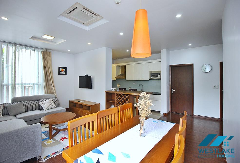 Căn Hộ 2 Phòng Ngủ Rộng Đẹp, Cho Thuê Tại Phố Quảng Khánh Tây Hồ, Hà Nội