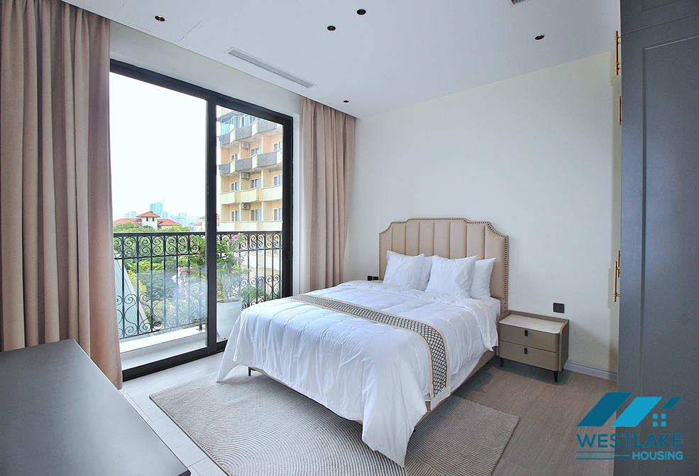 Gorgeous modern 04 bedrooms apartment in To Ngoc Van area, Tay Ho, Ha Noi for rent
