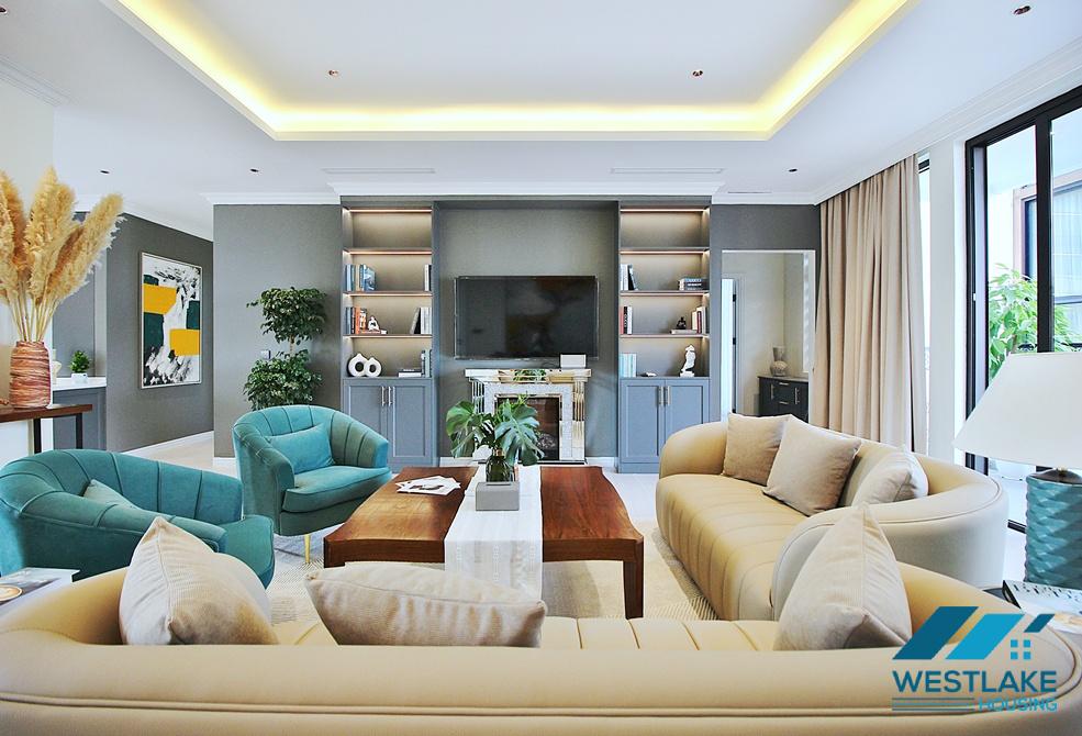 Gorgeous modern 04 bedrooms apartment in To Ngoc Van area, Tay Ho, Ha Noi for rent