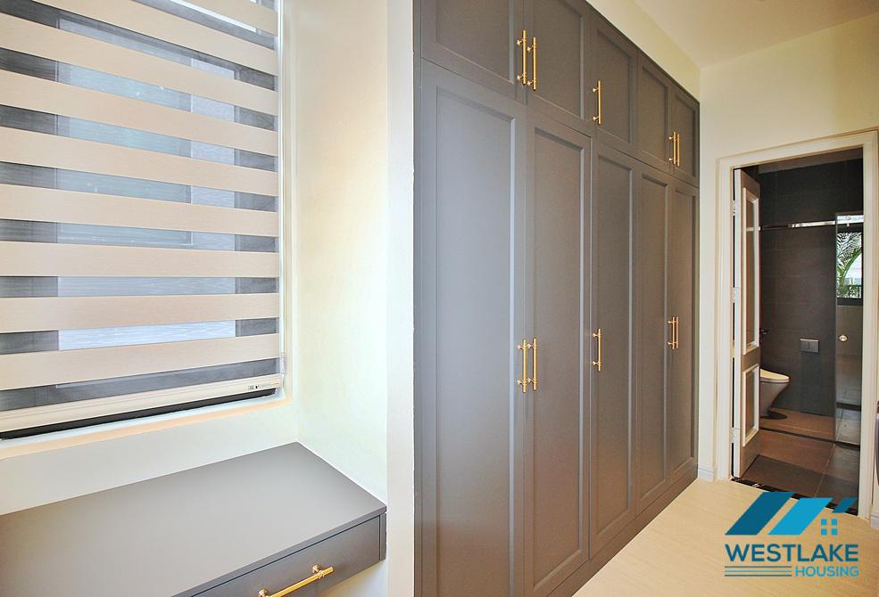 Super modern and bright 04-bedroom apartment for rent in Tay Ho, Ha Noi