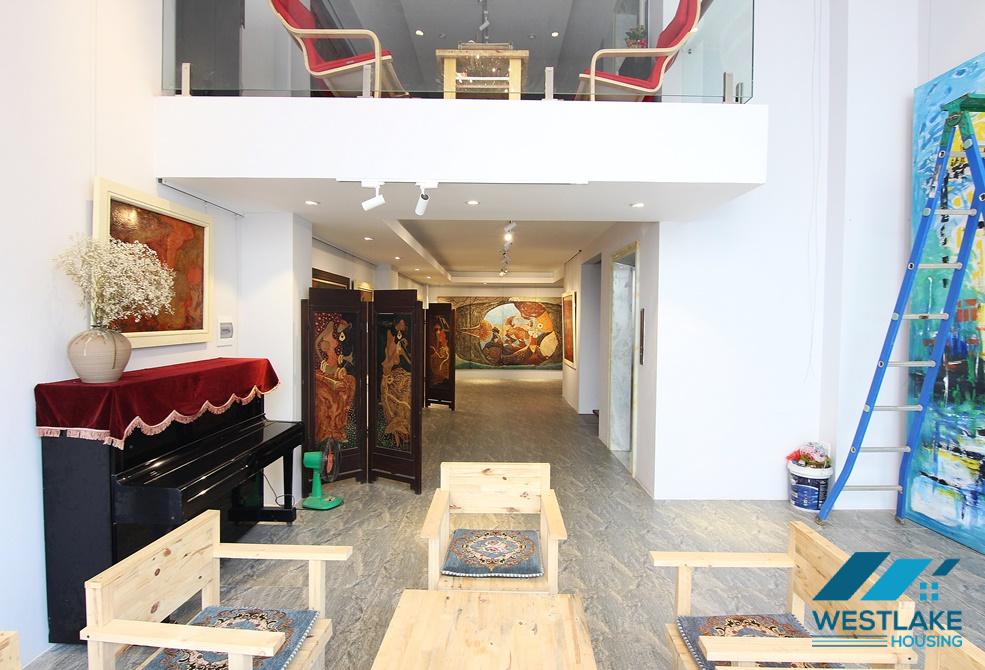 An office space or cafe for rent in Tay Ho, Ha Noi