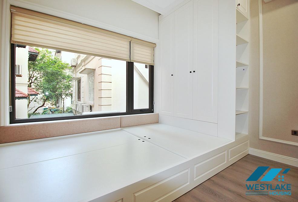 Cho Thuê Nhà 4 Phòng Ngủ Mới, Đẹp Hiện Đại Tại Tô Ngọc Vân Tây Hồ, Hà Nội