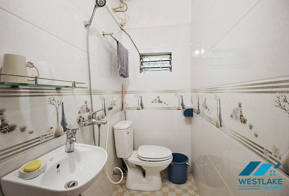 Nhà Hai Phòng Ngủ Rộng Thoáng Sáng, Giá Tốt Cho Thuê Tại Âu Cơ Tây Hồ, Hà Nội
