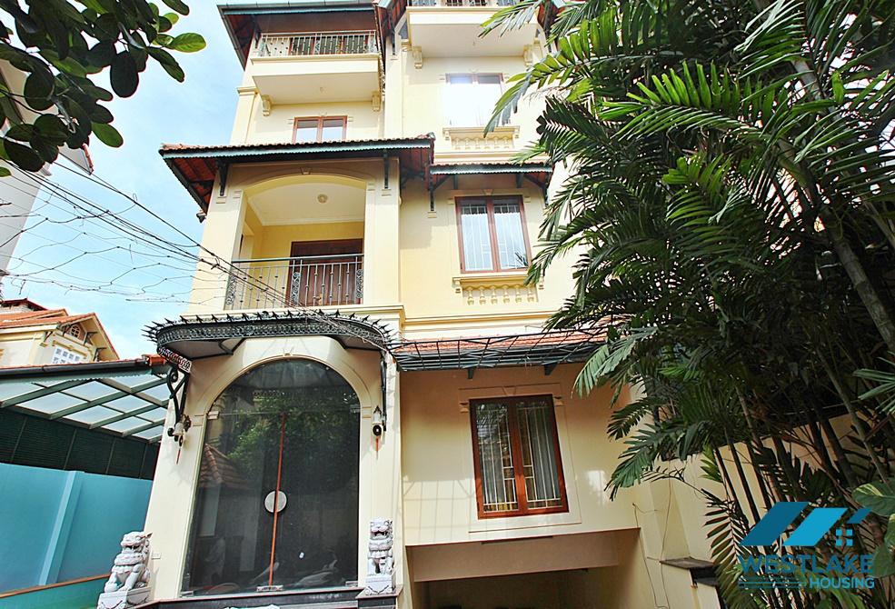 Nhà 4 Phòng Ngủ Có Hồ Bơi Đẹp Cho Thuê Gần Ciputra Tây Hồ, Hà Nội