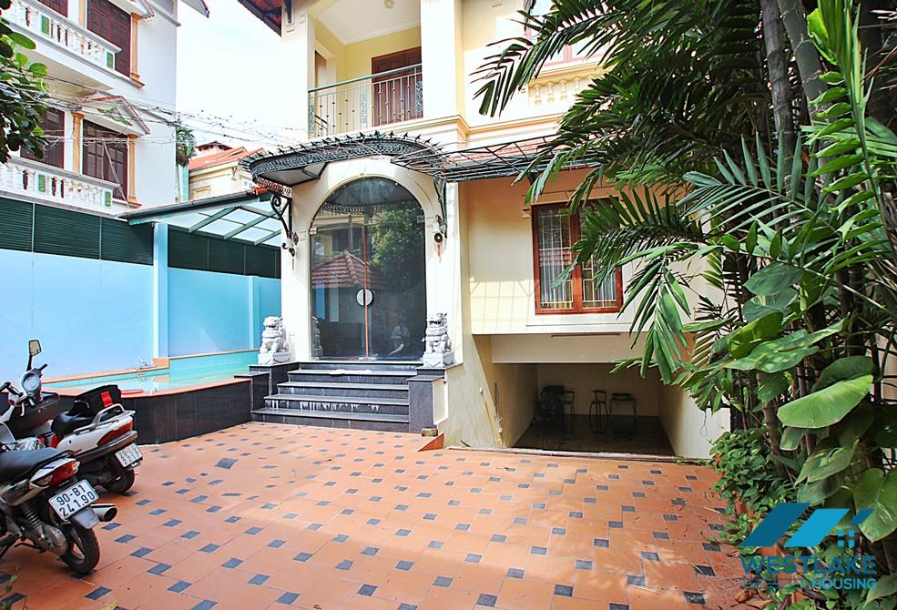 Nhà 4 Phòng Ngủ Có Hồ Bơi Đẹp Cho Thuê Gần Ciputra Tây Hồ, Hà Nội