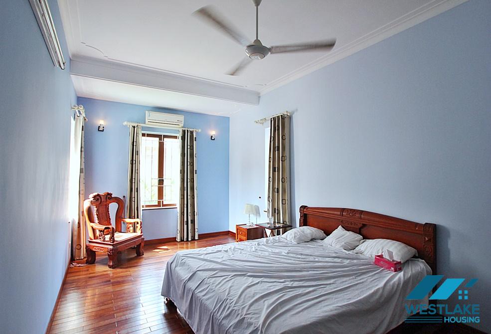 Nhà 4 Phòng Ngủ Có Hồ Bơi Đẹp Cho Thuê Gần Ciputra Tây Hồ, Hà Nội