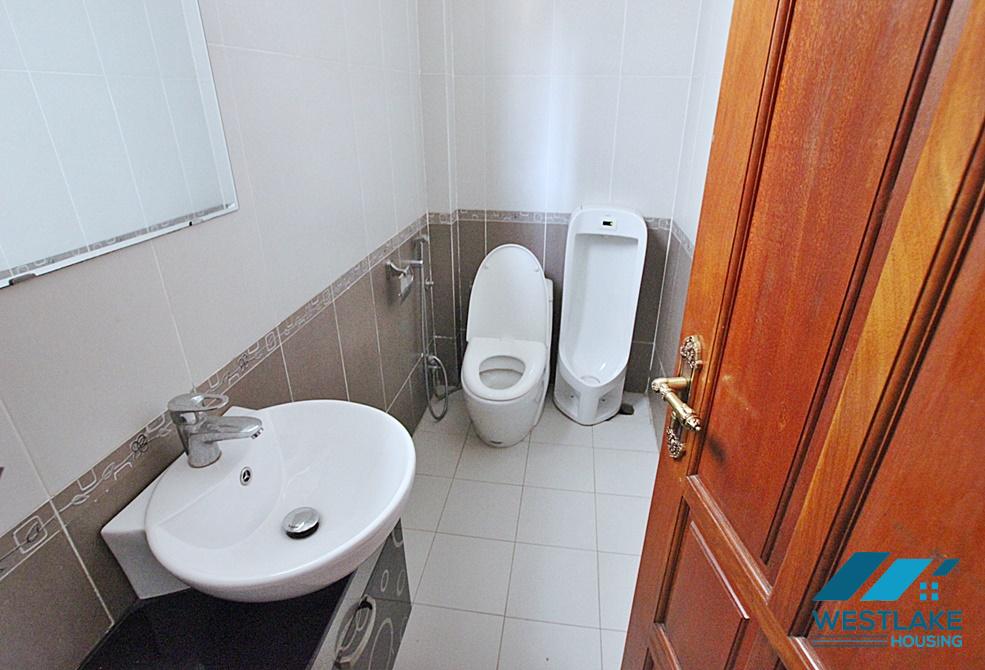 Nhà 4 Phòng Ngủ Có Hồ Bơi Đẹp Cho Thuê Gần Ciputra Tây Hồ, Hà Nội