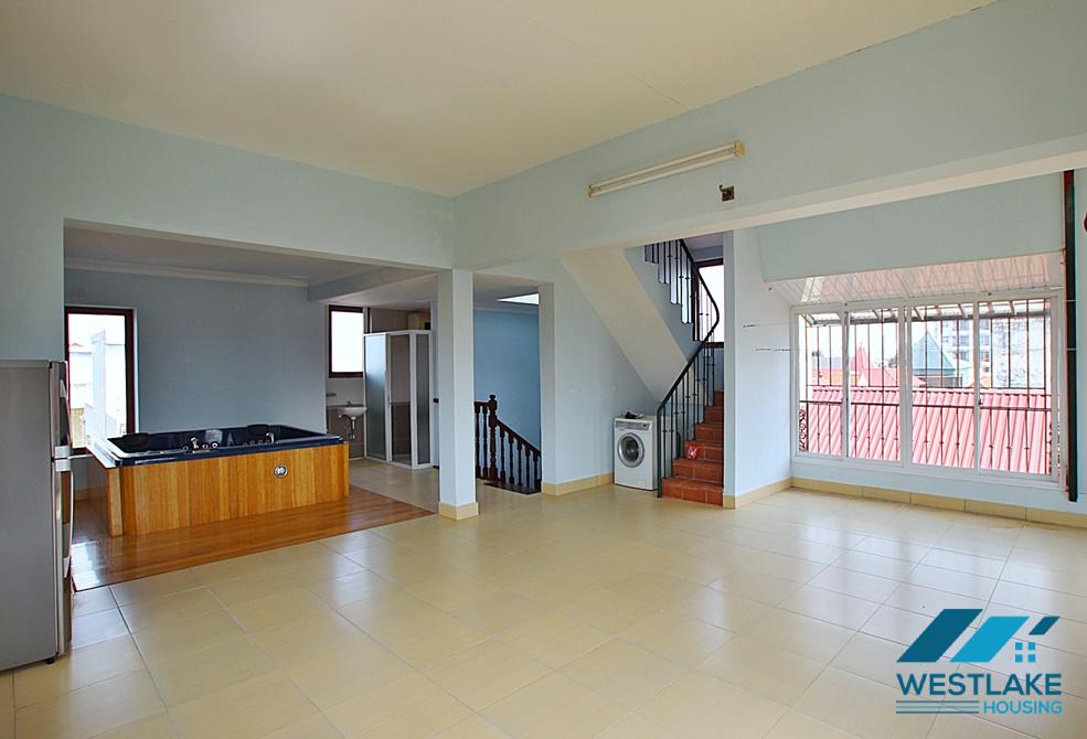 Nhà 4 Phòng Ngủ Có Hồ Bơi Đẹp Cho Thuê Gần Ciputra Tây Hồ, Hà Nội