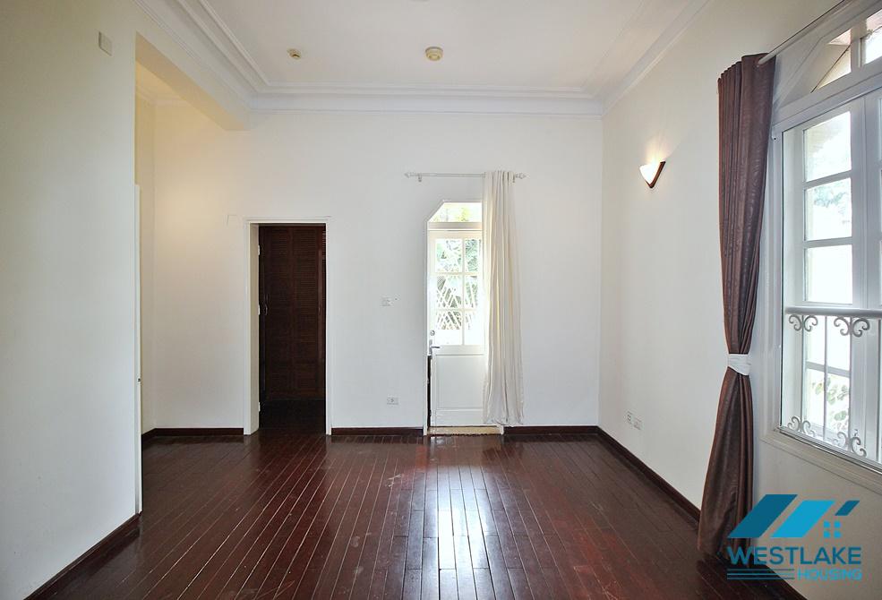 A charming villa for rent in Tay Ho, Ha Noi