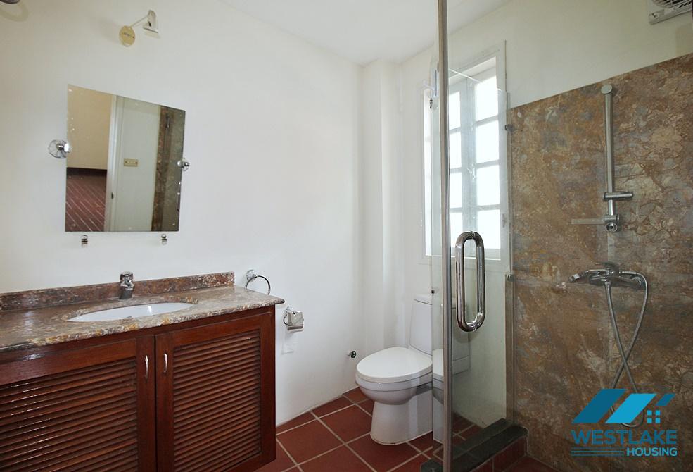 A charming villa for rent in Tay Ho, Ha Noi